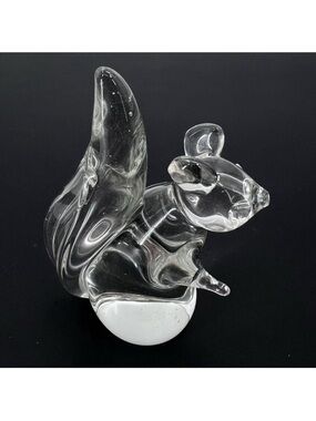 Vintage 1975 Clear Art Glass Crystal Glass Squirrel Figurine Paperweight
